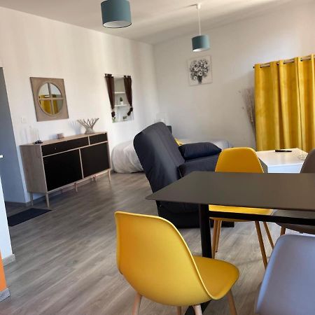 Millau Superbe Studio 35M2 Centre Ville Calme Et Ajoure Bagian luar foto